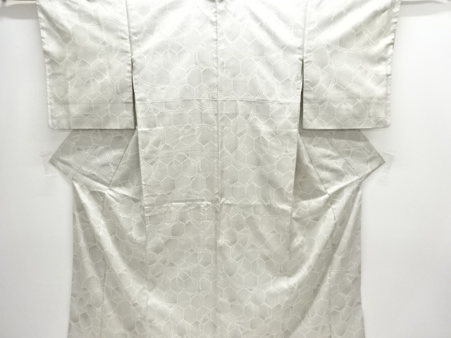 亀甲に唐草模様織り出し西陣お召着物